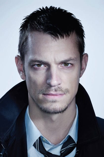 Yuel Kinnaman - Actor Films with the actor Yuel Kinnaman