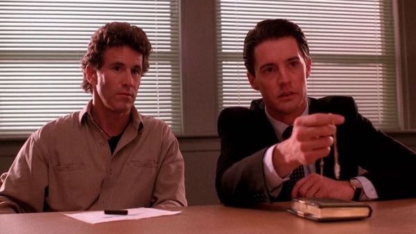 Twin Peaks (1990) – season 1 2 episode