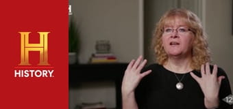 Доказательство где-то рядом, 4 сезон, 11 эп. Самопроизвольное возгорание человека, странный гул и взрыв НЛО.