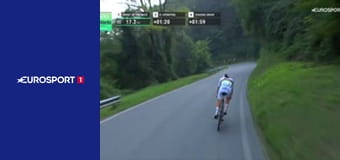 Велоспорт. Тур Ломбардии в Италии.