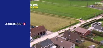 Велоспорт. Гонка "В полях Фландрии: из Мидделкерке в Вевельгем" в Бельгии.