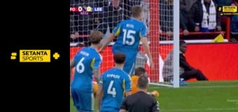 Футбол. Чемпіонат Англії. Прем'єр-ліга. Ноттінгем Форест - Лідс Юнайтед.