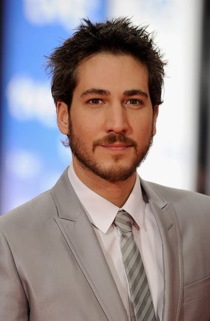 Alberto Ammann - Actor Films with the actor Alberto Ammann
