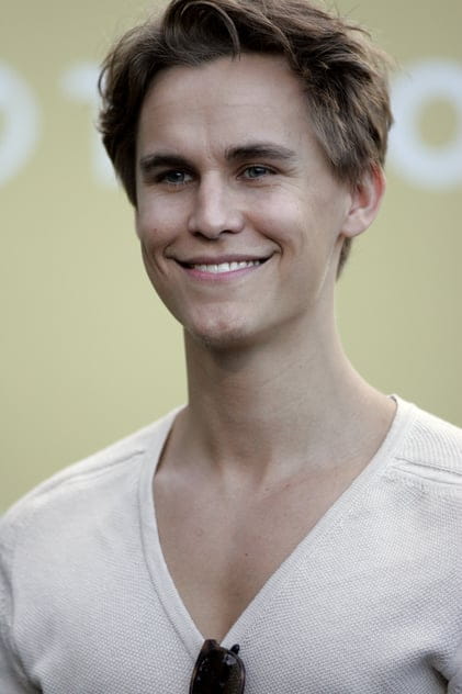 Rhys Wakefield - Actor Films with the actor Rhys Wakefield