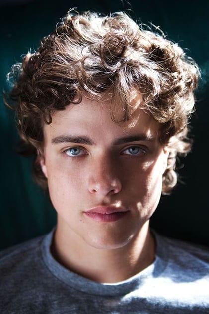 Douglas Smith - Actor, Director Films with the actor Douglas Smith
