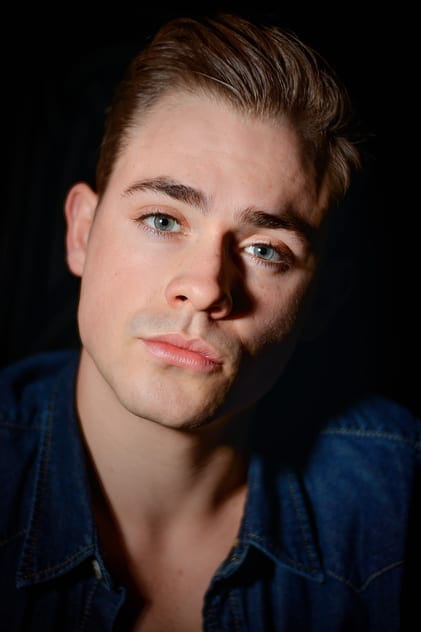 Dacre Montgomery - Actor Films with the actor Dacre Montgomery