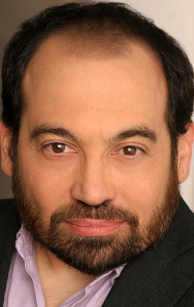Danny Woodburn - Actor Films with the actor Danny Woodburn