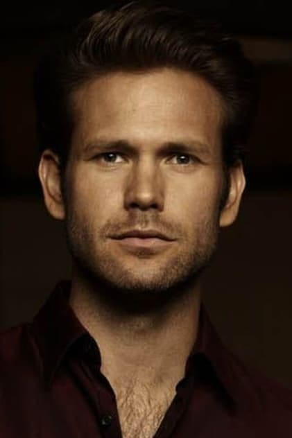 Matthew Davis - Alaric  Matthew davis, Vampire diaries, Movie stars