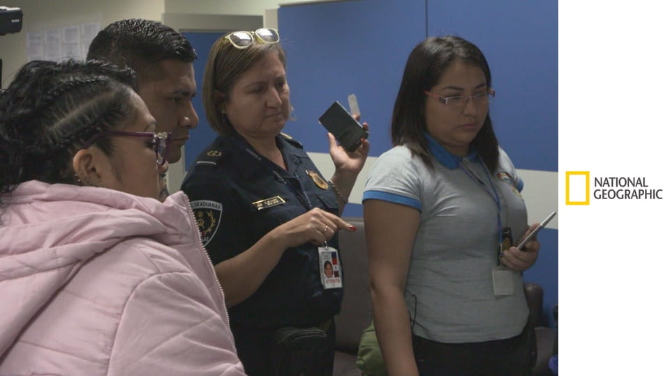 Служба безопасности аэропорта: Перу и Бразилия S6E1 - Арестованный багаж