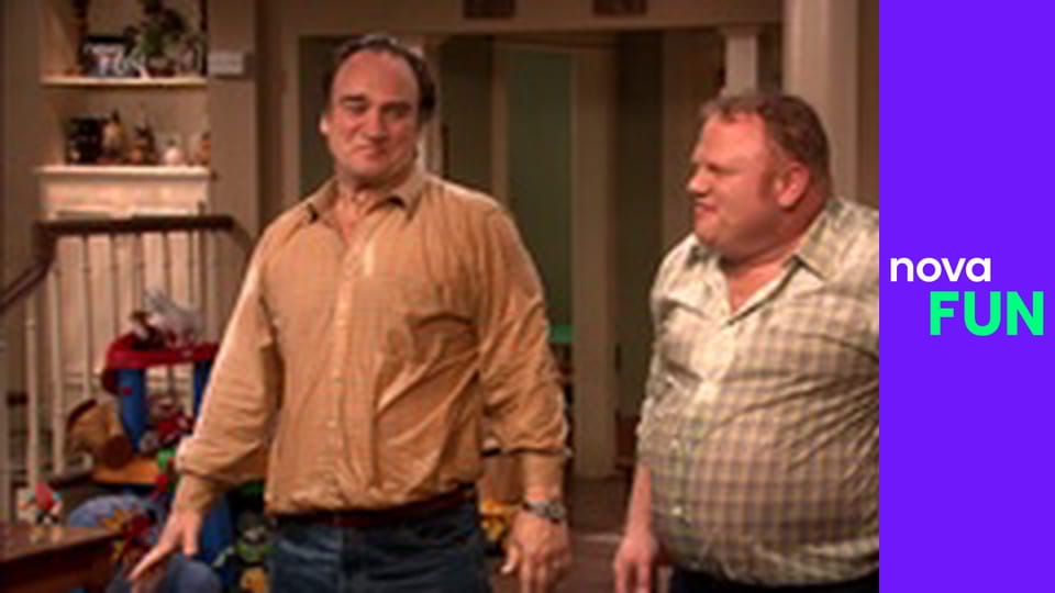 Dva a půl chlapa S2E19 - Hluboký, hrdelní zvuk s kmitáním jazyka