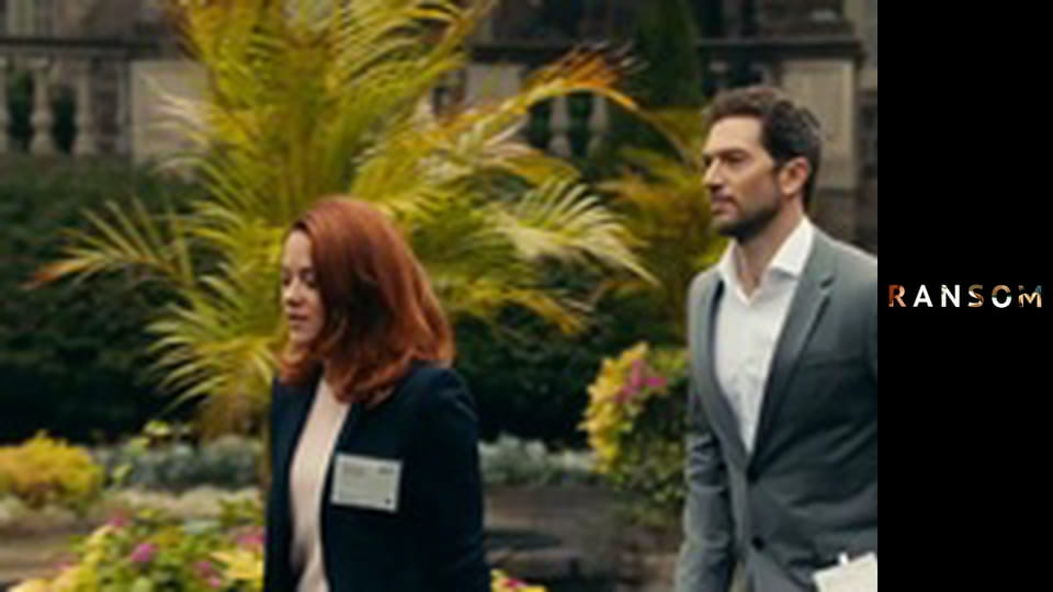 Girl on a Train S1E9