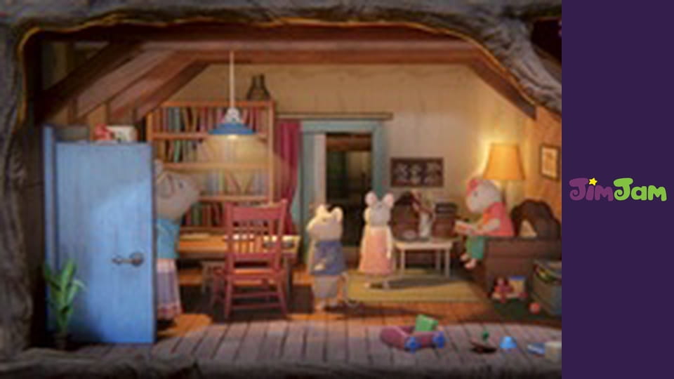 Sam & Julia S1E22 - Sarah's Surprise