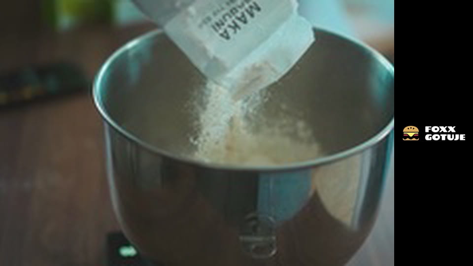 DWUPIĘTROWA PIZZA Z PIZZA HUT - Triple Deckeroni z lat 90'