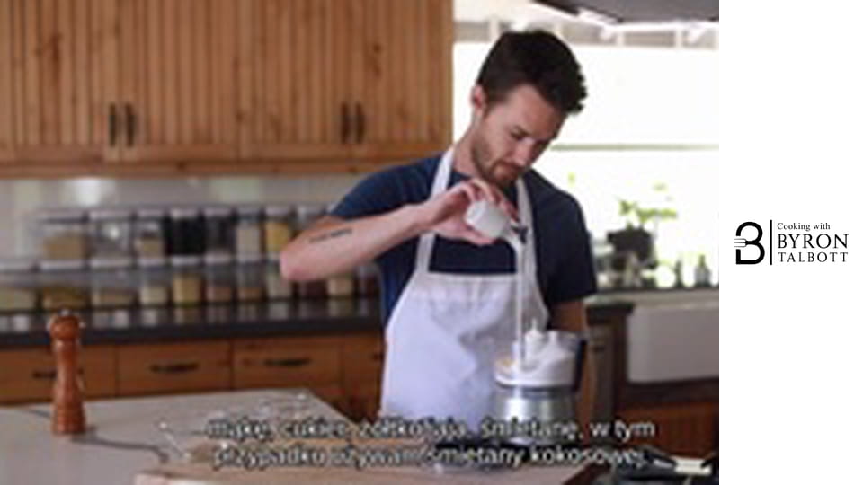 Cannoli Bites (Matcha, Dark Chocolate, Vanilla)