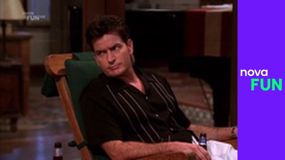 Dva a půl chlapa S2E12 - Dárek k narozeninám