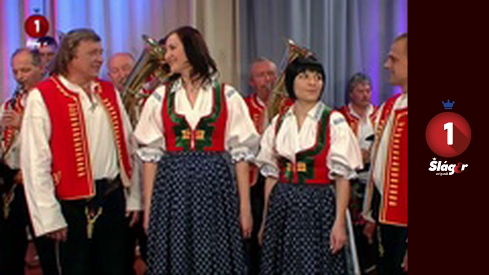 Vstáváme s dechovkou