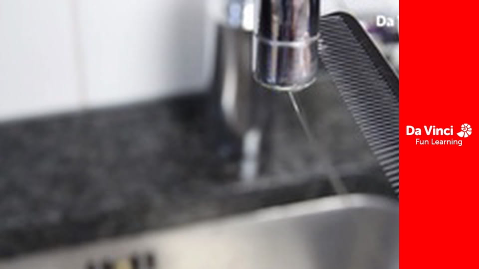 Smart Science - Water Bending Experiment