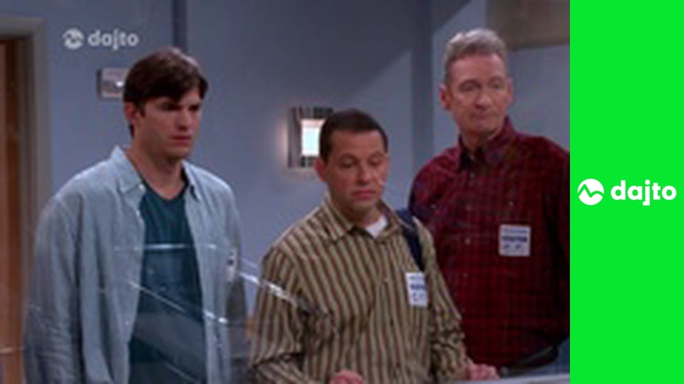 Dva a pol chlapa S12E5 - Louis