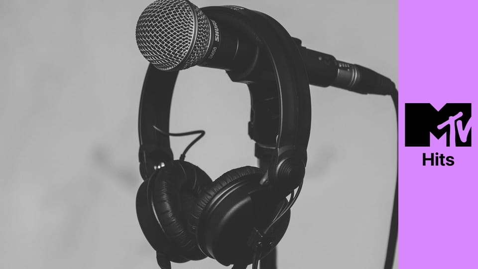 Boys Vs Girls: Stars Of MTV!