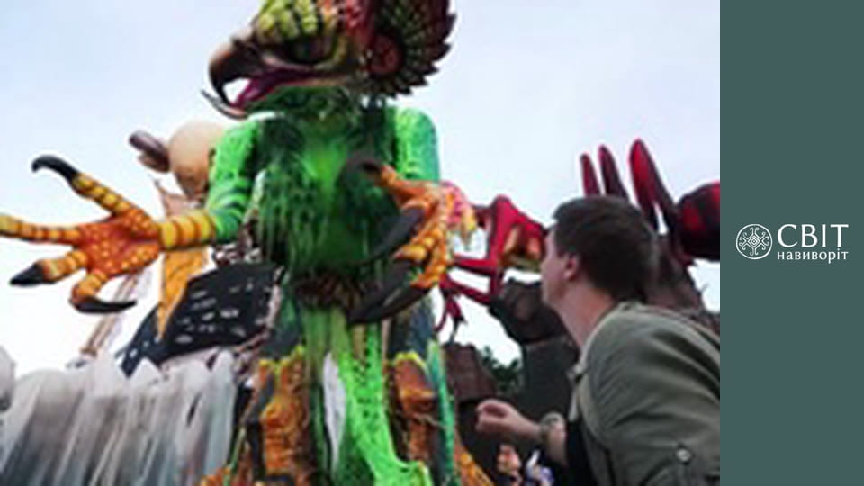 Season 10, Episode 1, Brazil