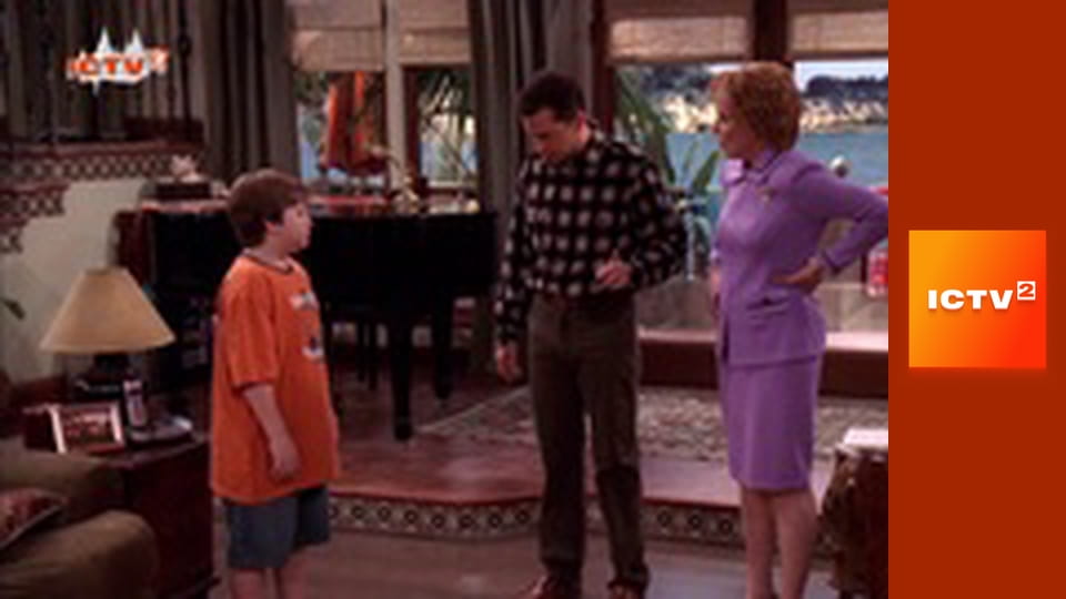 Т/с "Два с половиной человека".