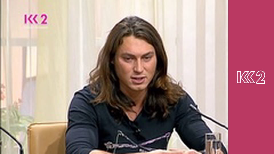 Сімейний суд E142 - Два паспорти