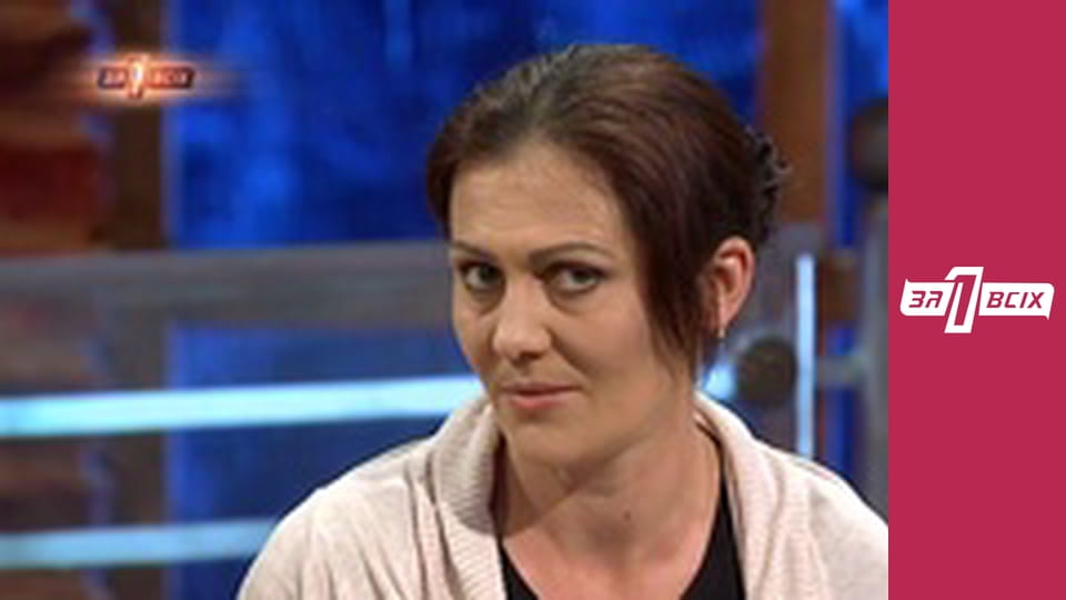 Мати живе з дитиною у згорілому будинку. Частина 1