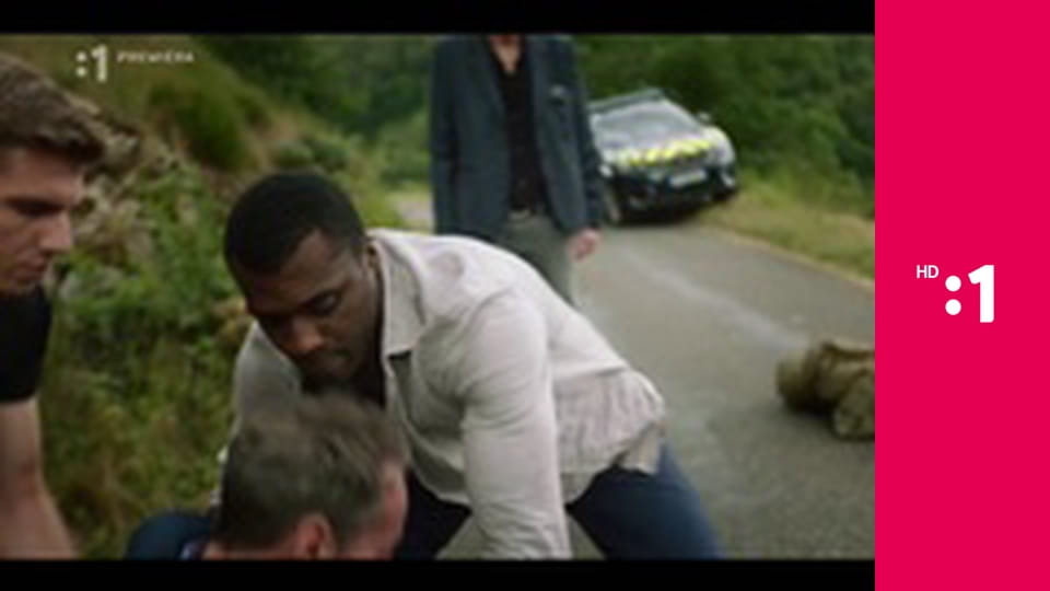 Prvotný inštinkt E2 - V hlbokých vodách