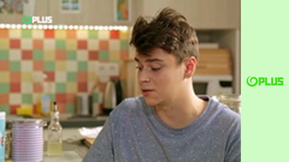 Naši S5E9 - Mia je späť