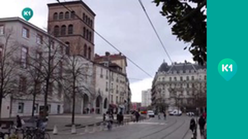 "Андрій подорожує".