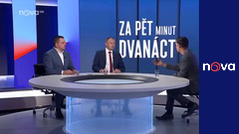 Za pět minut dvanáct