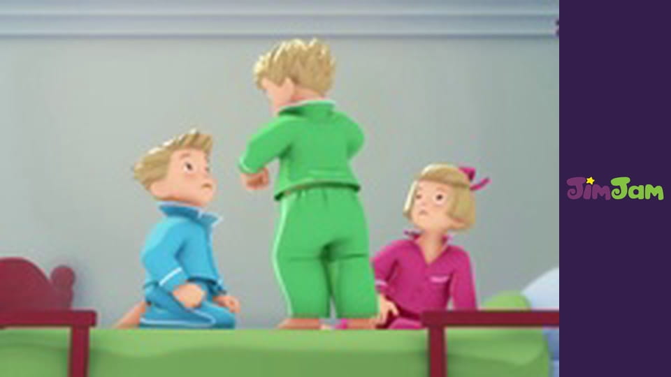 The Triplets S1E71 - The best bed