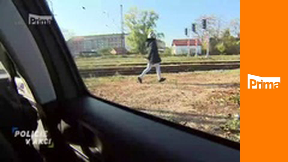 Policie v akci - Skůtr je fuč I a II / Za bukem pod bukem