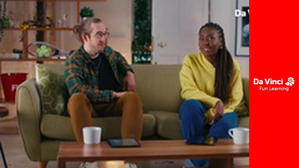 "Як стати надзвичайними" з Бером Ґріллзом - Пожежниця (Сабріна Коен-Гаттон) і Біонічний чоловік (Марк Орморд)