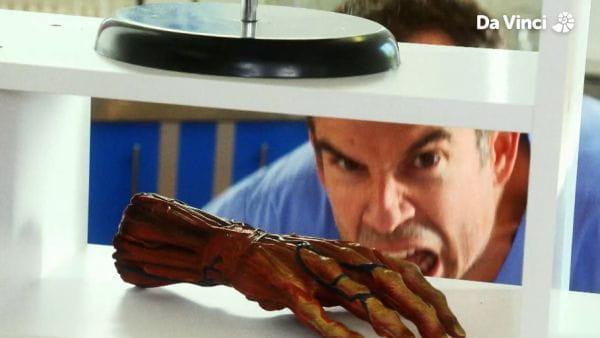 Operation Ouch (2012) – 9 season 2. stick your tongue out!
