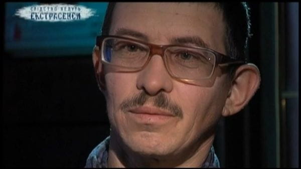 Brat najde sestro