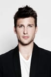 Filmid selle näitlejaga Parker Young - SWEET.TV Filmid selle näitlejaga Parker Young