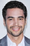 Oyuncunun oynadığı filmler Ramon Rodriguez - SWEET.TV Oyuncunun oynadığı filmler Ramon Rodriguez