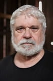Filmai su aktoriumi Logan Fry