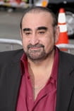Film con un attore Kenneth Davitian - SWEET.TV Film con un attore Kenneth Davitian
