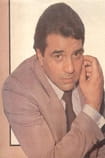 Dharmendra Filmid selle näitlejaga Dharmendra