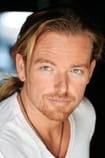 Film con un attore Jonathan Scarfe - SWEET.TV Film con un attore Jonathan Scarfe