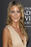 Filmai su aktoriumi Meredith Hagner - SWEET.TV Filmai su aktoriumi Meredith Hagner