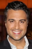 Filmovi s glumcem Jaime Camil - SWEET.TV Filmovi s glumcem Jaime Camil