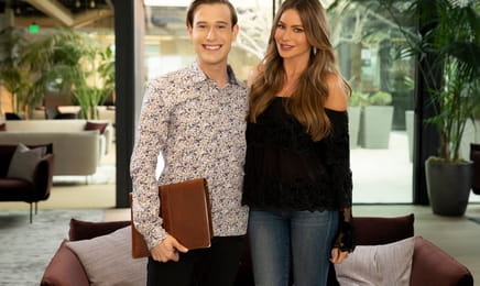 Hollywood Medium With Tyler Henry S4E2 - Terra Jole, Lizzo, Howie Mandel Hollywood Medium With Tyler Henry S4E2 - Terra Jole, Lizzo, Howie Mandel