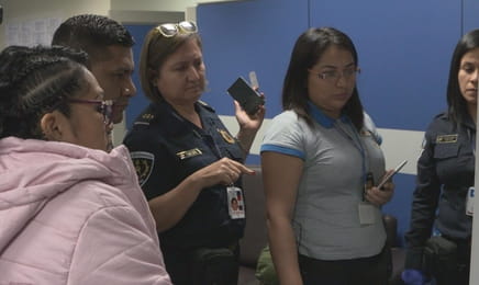 Служба безопасности аэропорта: Перу и Бразилия S6E1 - Арестованный багаж