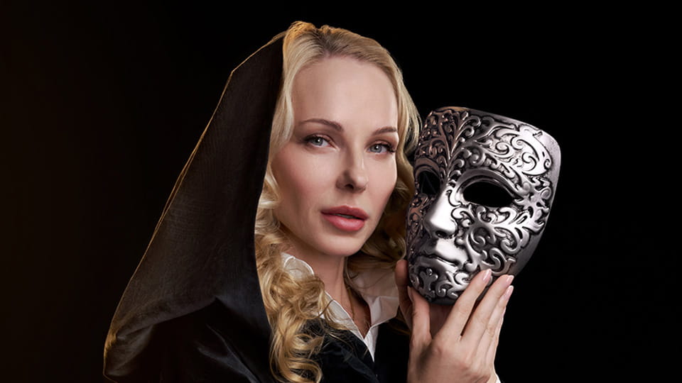 Gledajte The Traitors onlajn