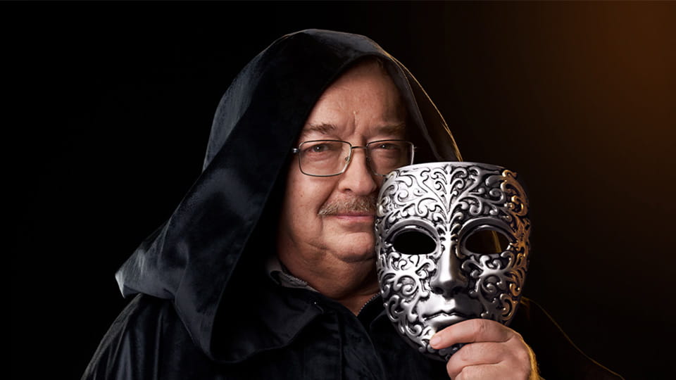 Gledajte The Traitors onlajn