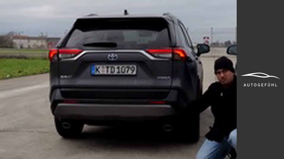 Toyota RAV4 vs Corolla Cross comparison REVIEW