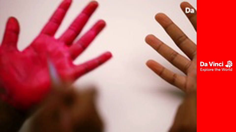 Займіть руки! - Відбитки рук